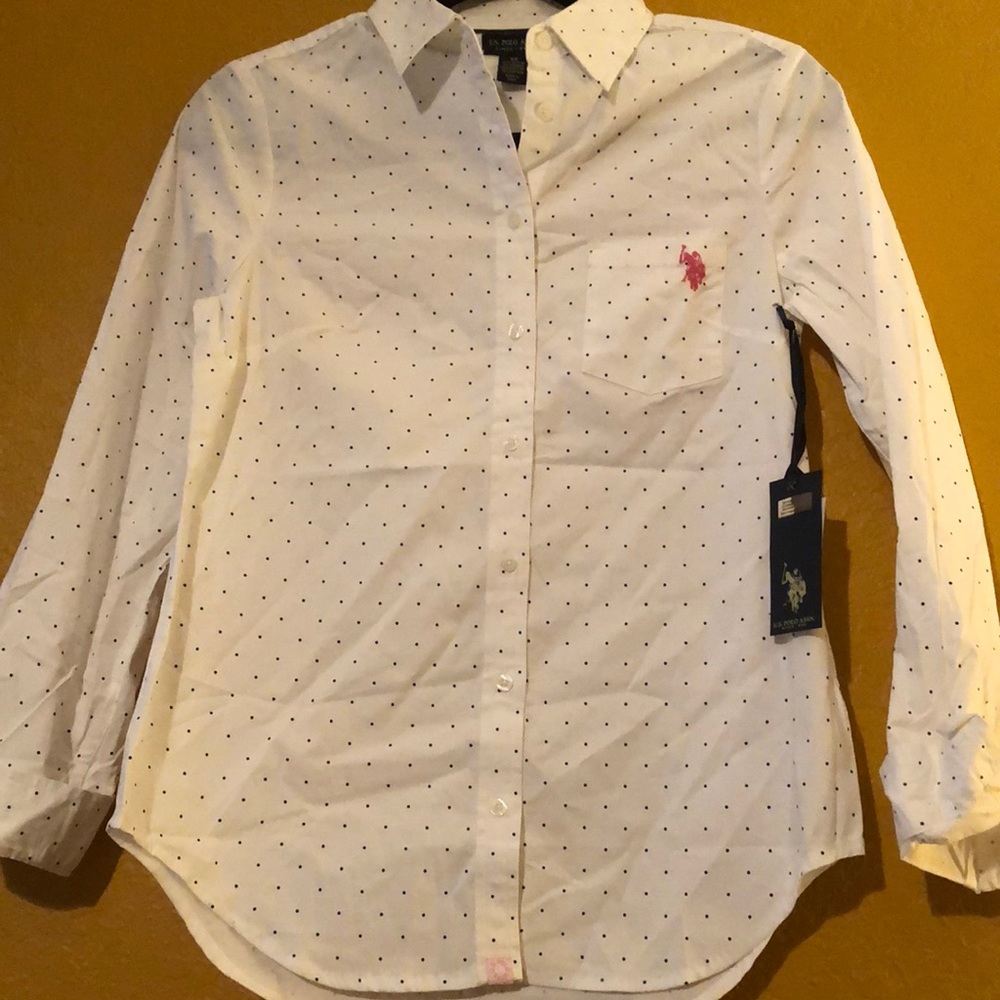 NWT size xs women’s button Down, White with black Polka dots U.S POLO ASSN